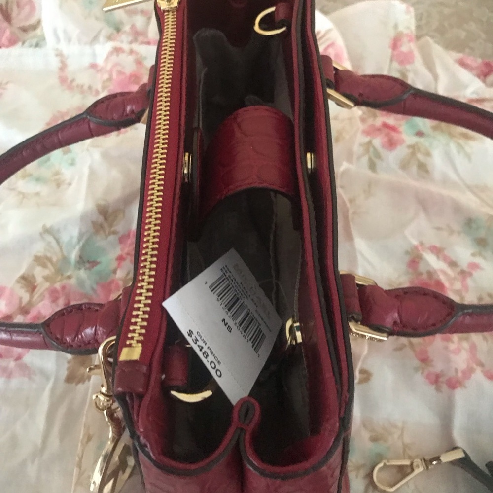 Brand new with tags Michael Kors Kellen. - Picture 7 of 8